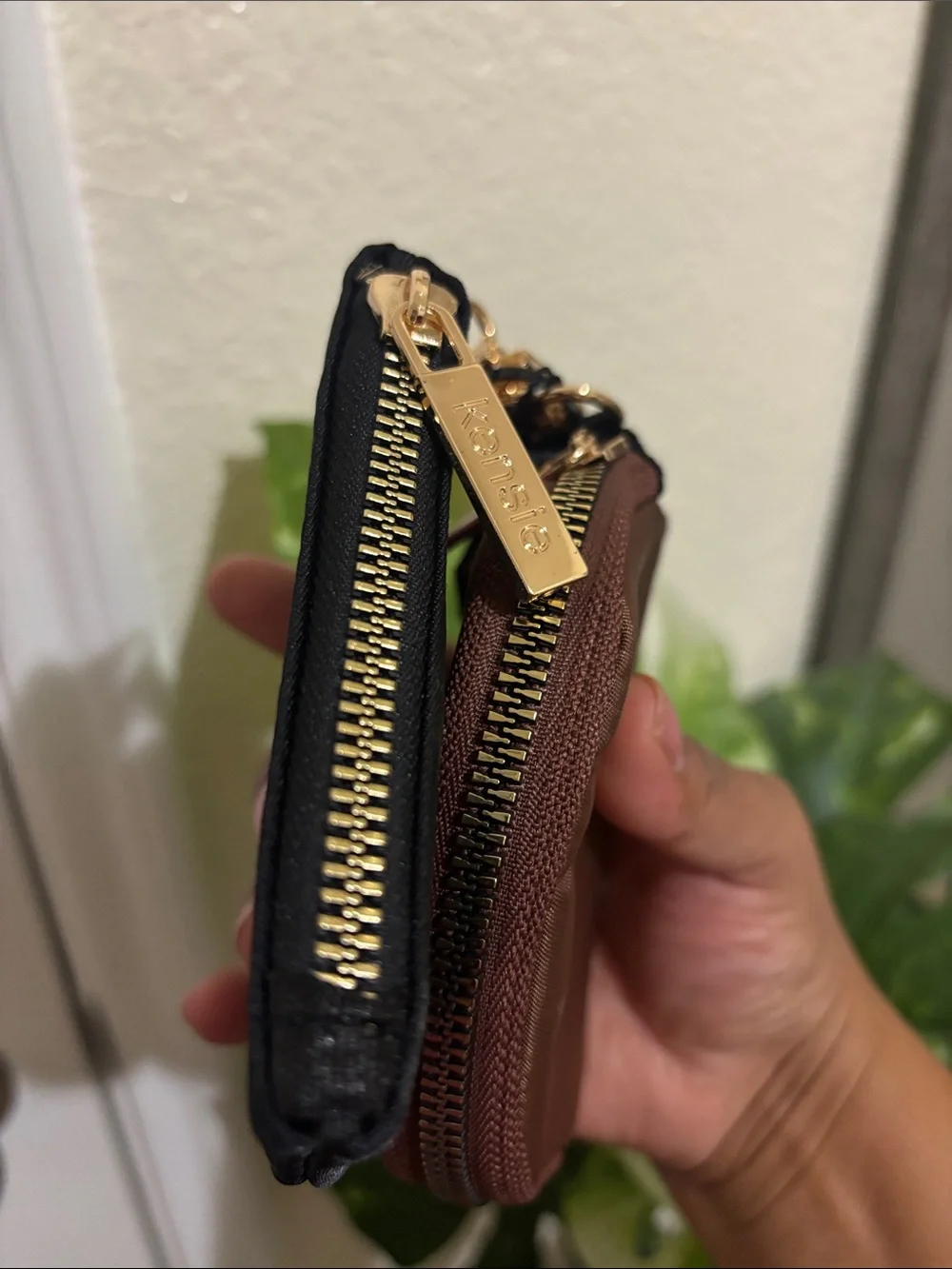 🆕 Kensie Black and Brown Double Pouch Keychain Wristlet